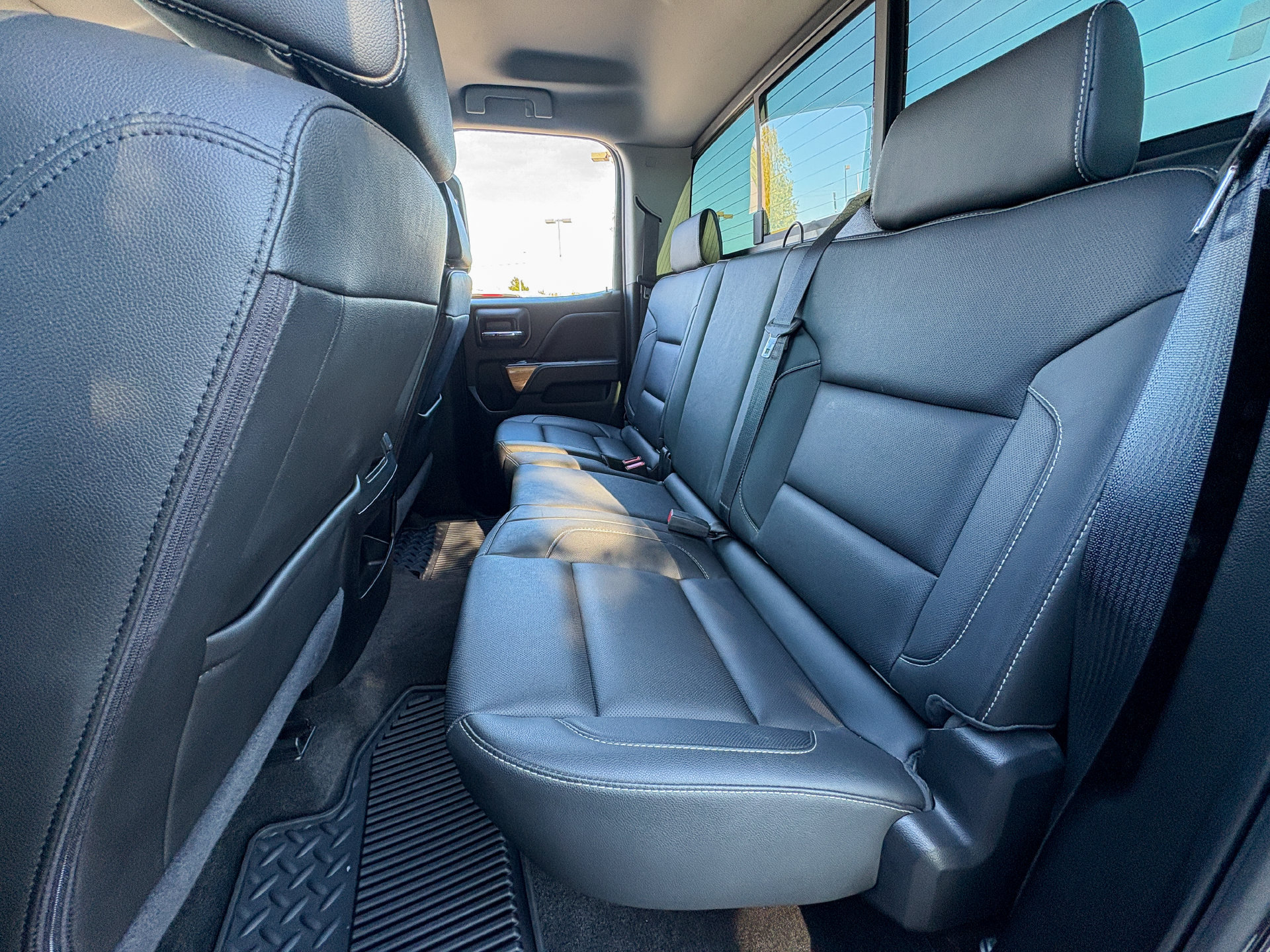 Used 2018 Chevrolet Silverado 1500 LTZ w/ Sport Package AWD/4WD image 25