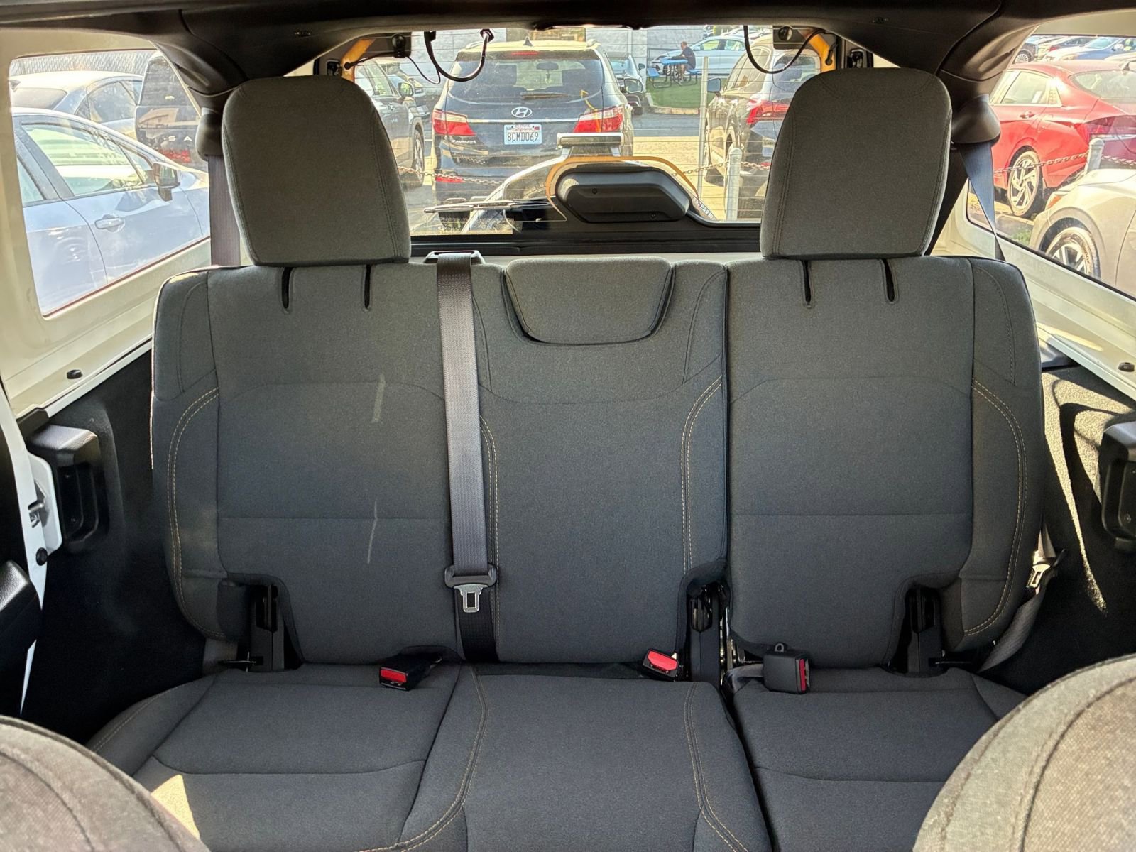 Used 2025 Jeep Wrangler Sport S image 37