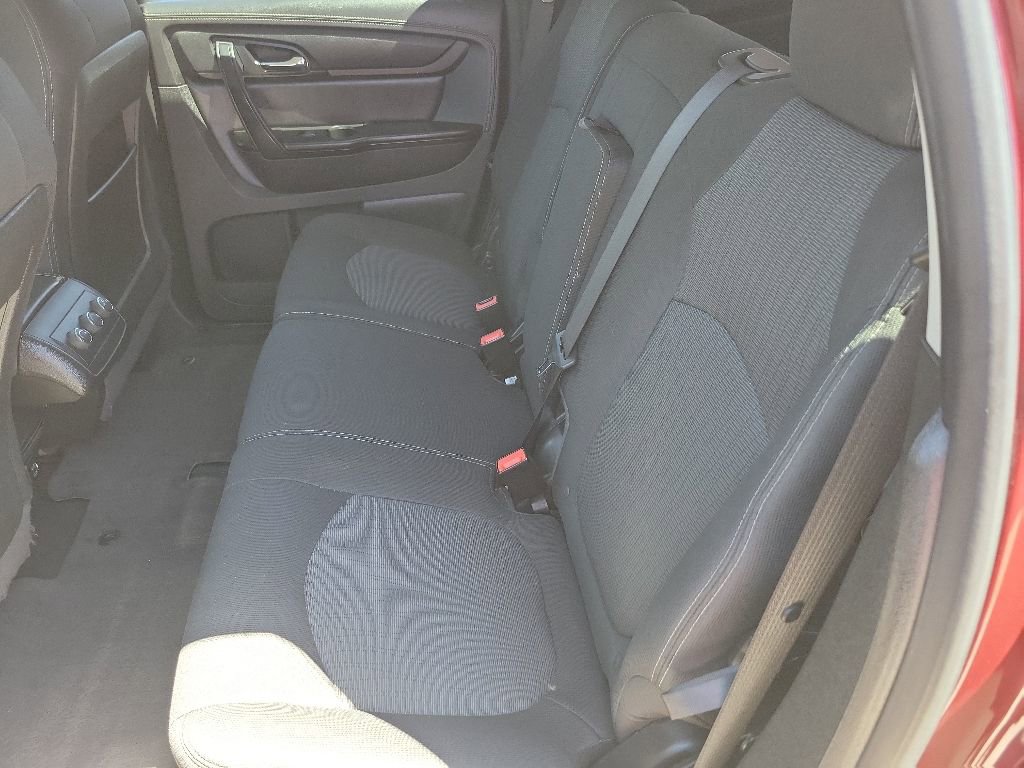 Used 2017 Chevrolet Traverse LT w/ Style and Technology Package FWD image 34