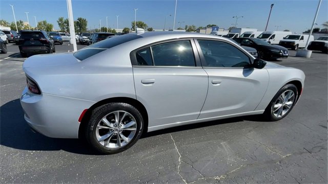 Used 2023 Dodge Charger SXT image 2