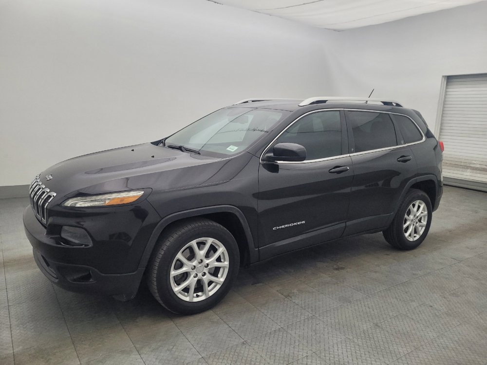 Used 2014 Jeep Cherokee Latitude w/ Comfort/Convenience Group FWD image 2