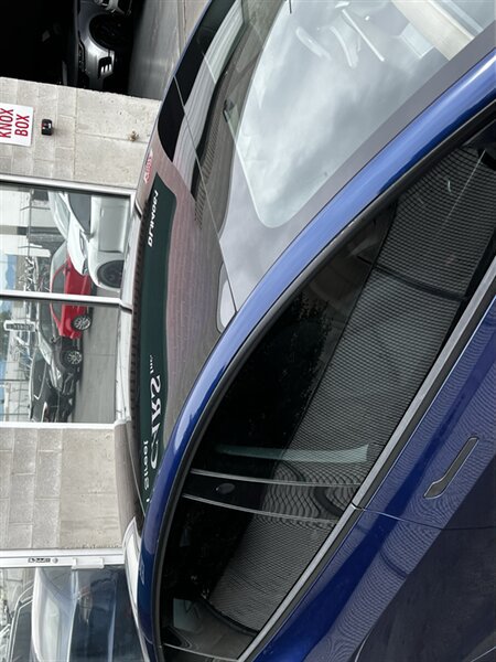Used 2018 Tesla Model 3 Long Range RWD image 11