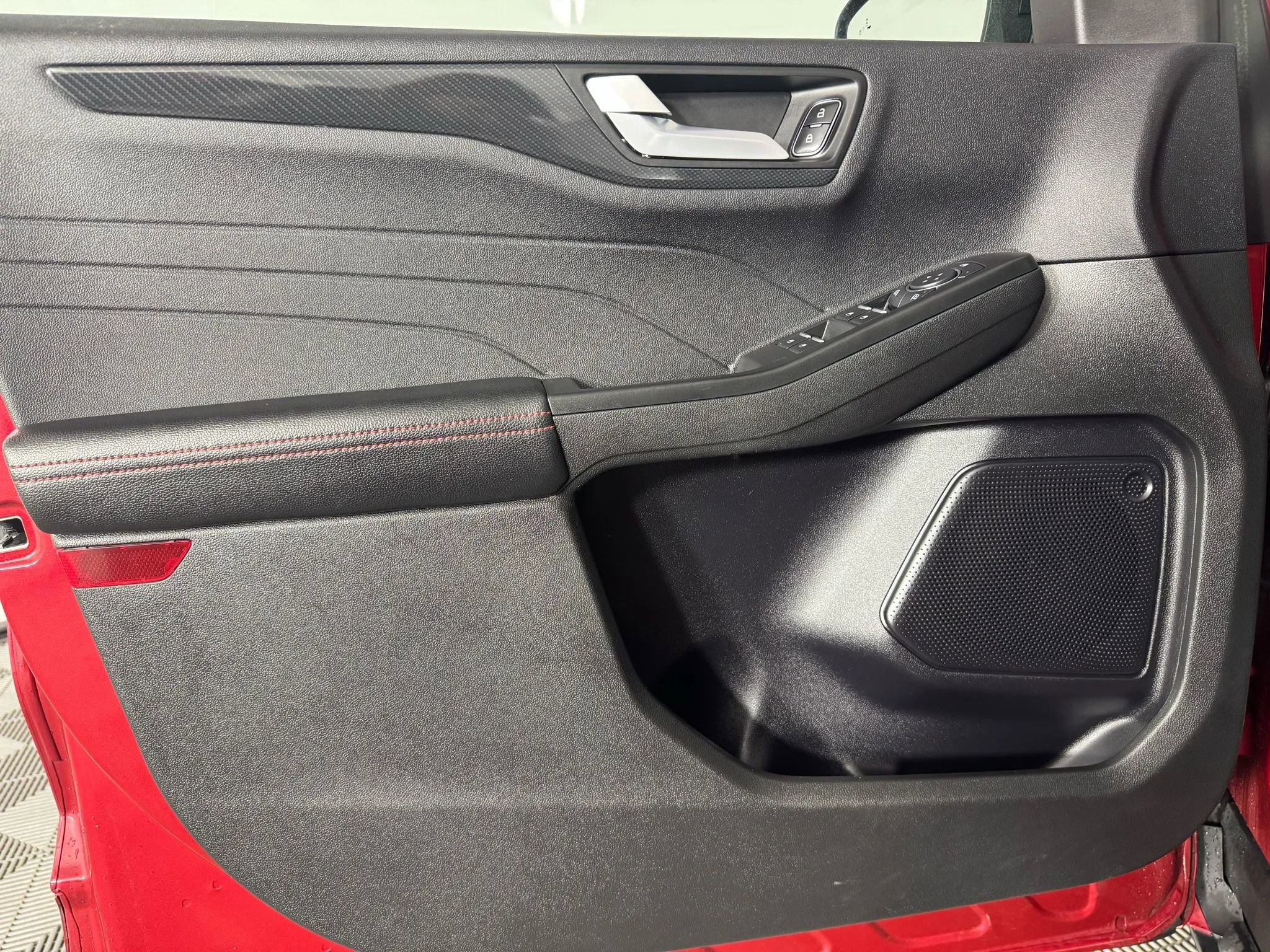 Used 2023 Ford Escape ST-Line w/ Tech Pack #1 image 39