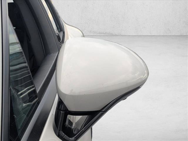 Used 2017 Porsche Panamera image 7