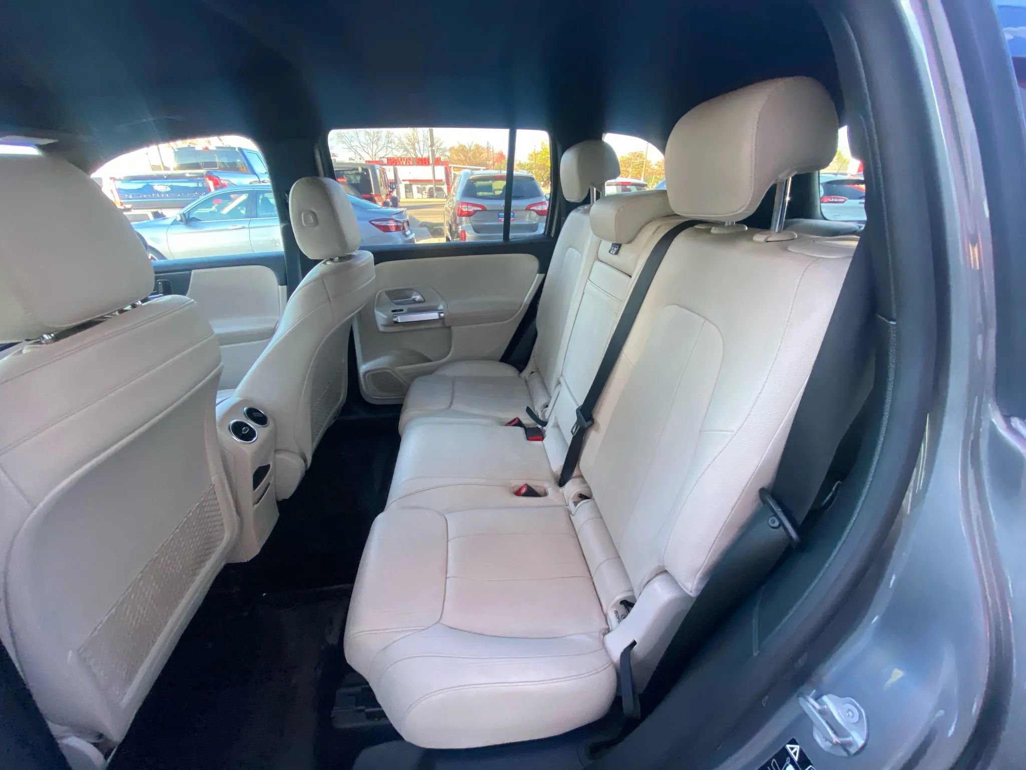 Used 2021 Mercedes-Benz GLB 250 4MATIC image 20