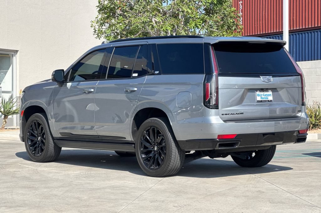 Used 2023 Cadillac Escalade Sport Platinum w/ LPO, ONYX Package AWD/4WD image 3