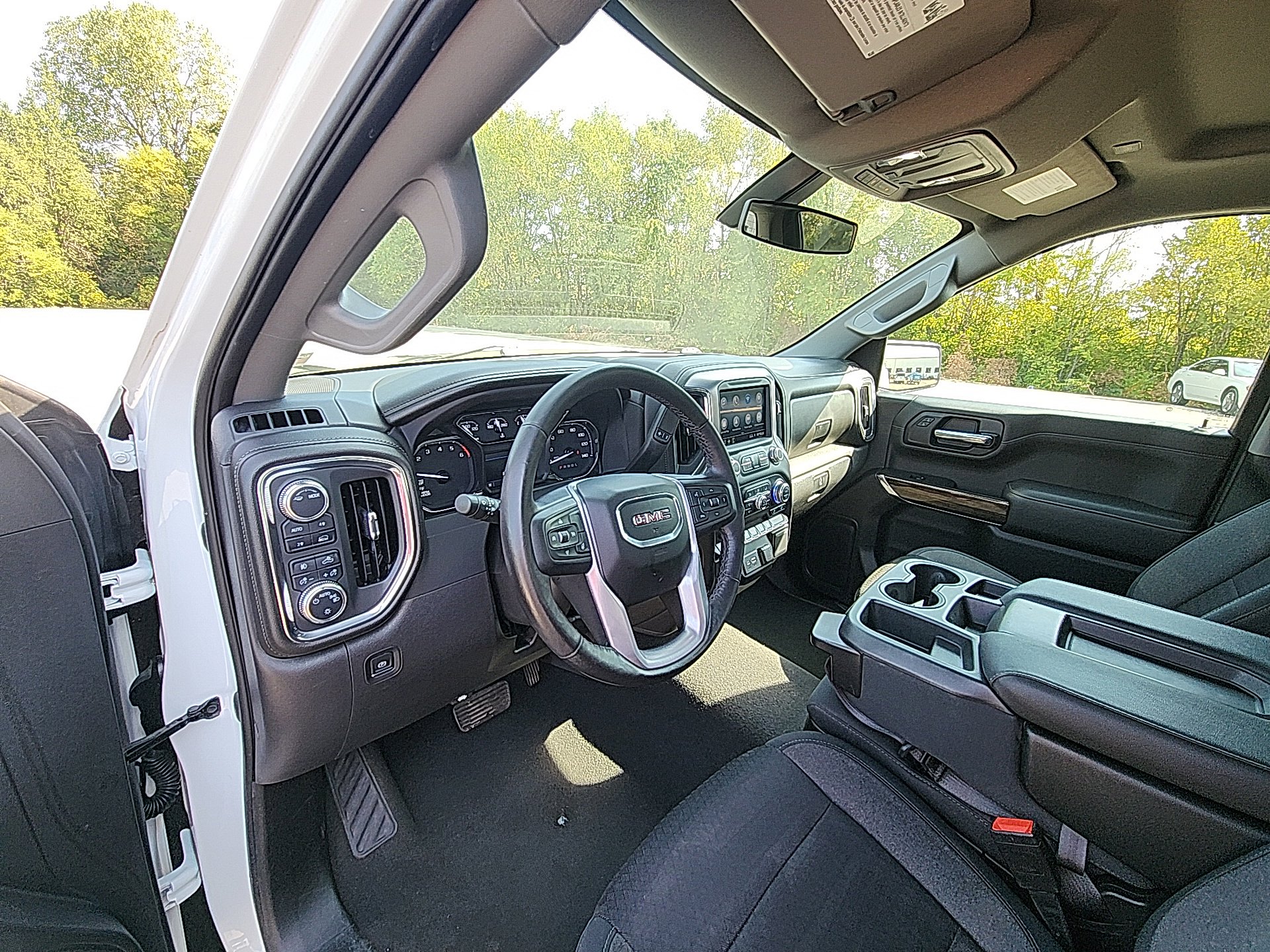 Used 2022 GMC Sierra 1500 Elevation image 15