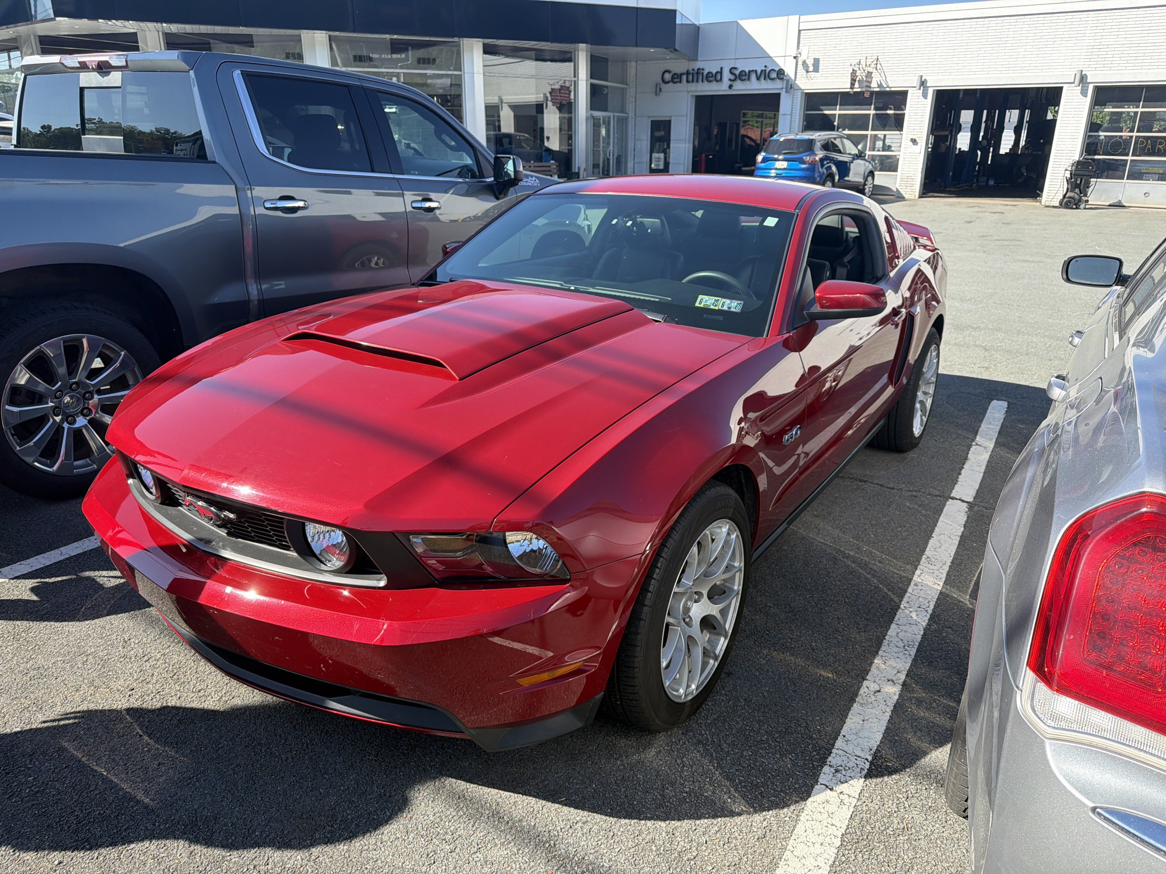 Used 2011 Ford Mustang GT Premium w/ GT Coupe Accessory Pkg 5 RWD image 6
