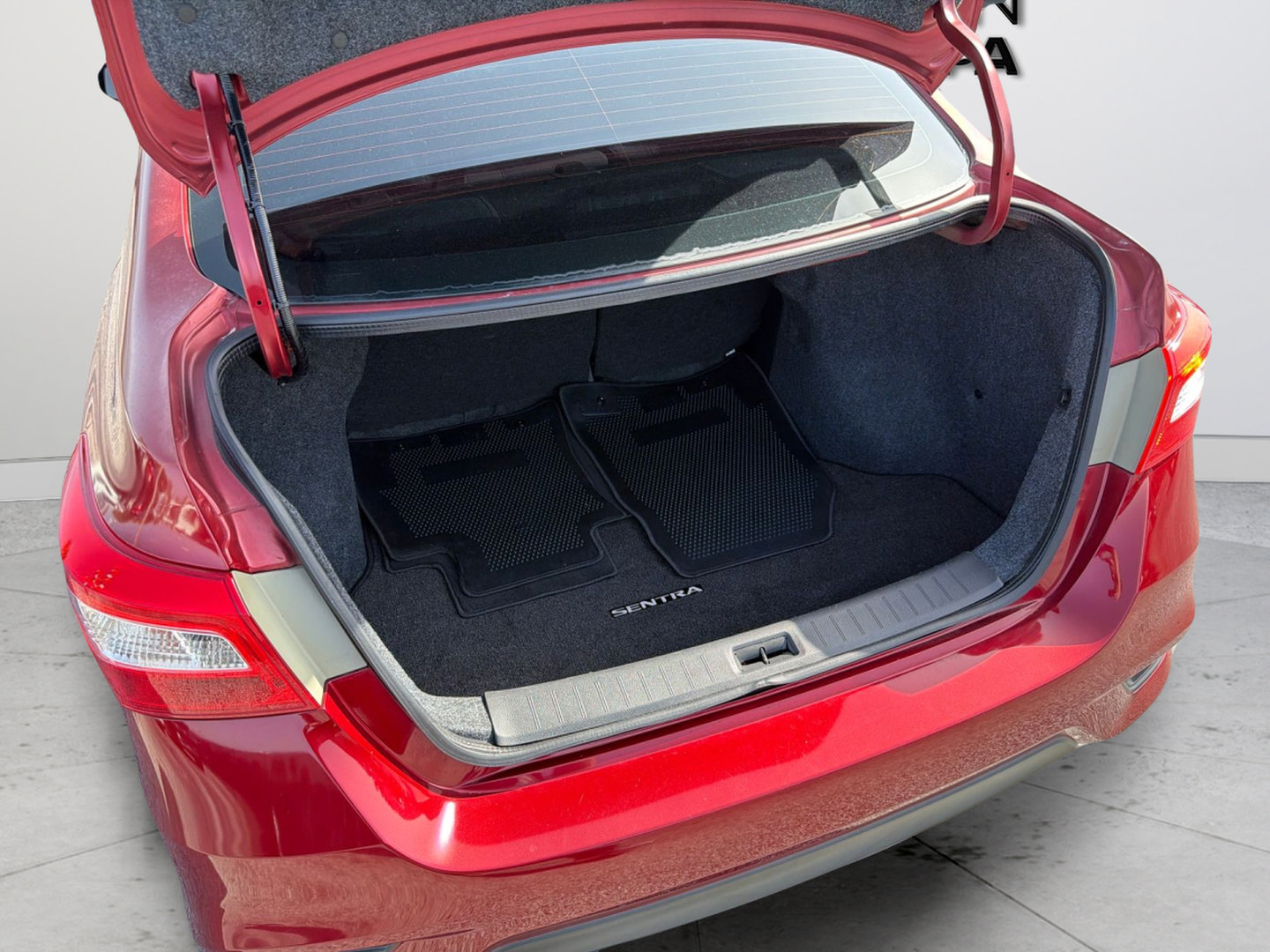 Used 2017 Nissan Sentra SV FWD image 35