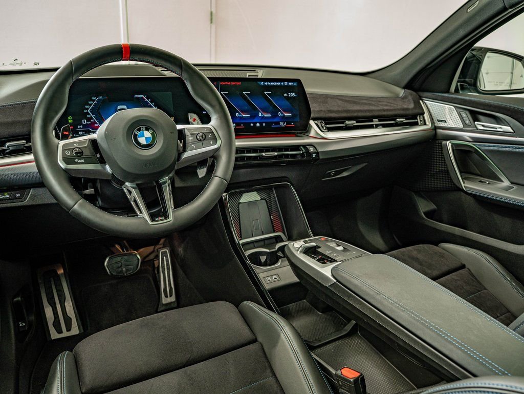Used 2025 BMW X2 M35i AWD/4WD image 4