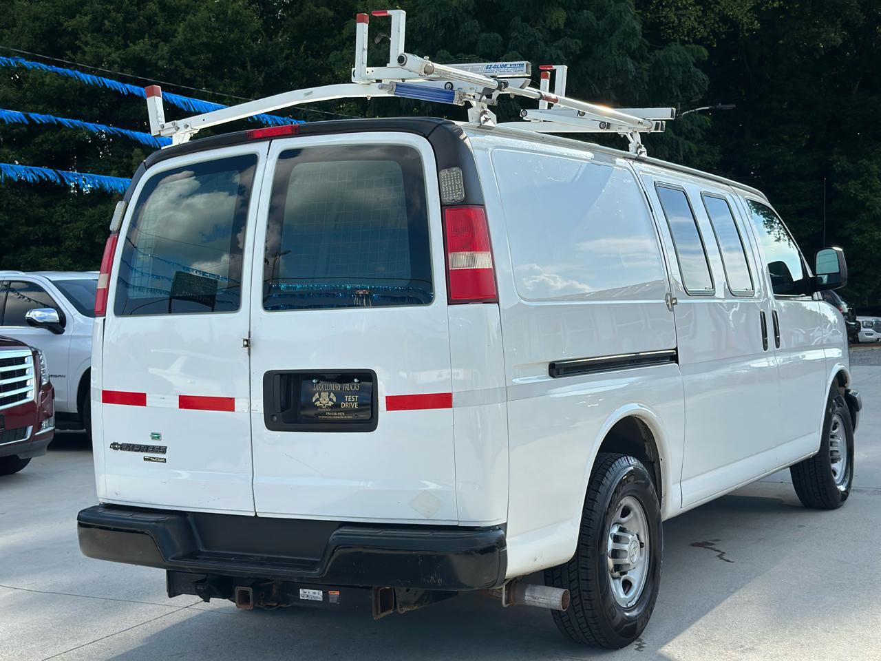 Used 2015 Chevrolet Express 2500 RWD image 7