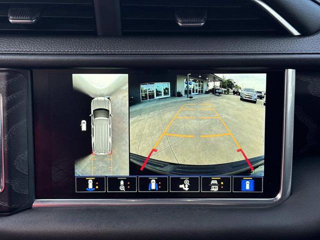 Used 2023 GMC Yukon XL Denali image 30