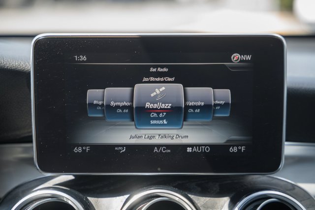 Used 2019 Mercedes-Benz GLC 300 4MATIC image 22