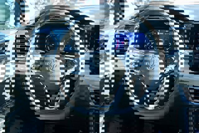 New 2026 Volkswagen Taos SEL image 30