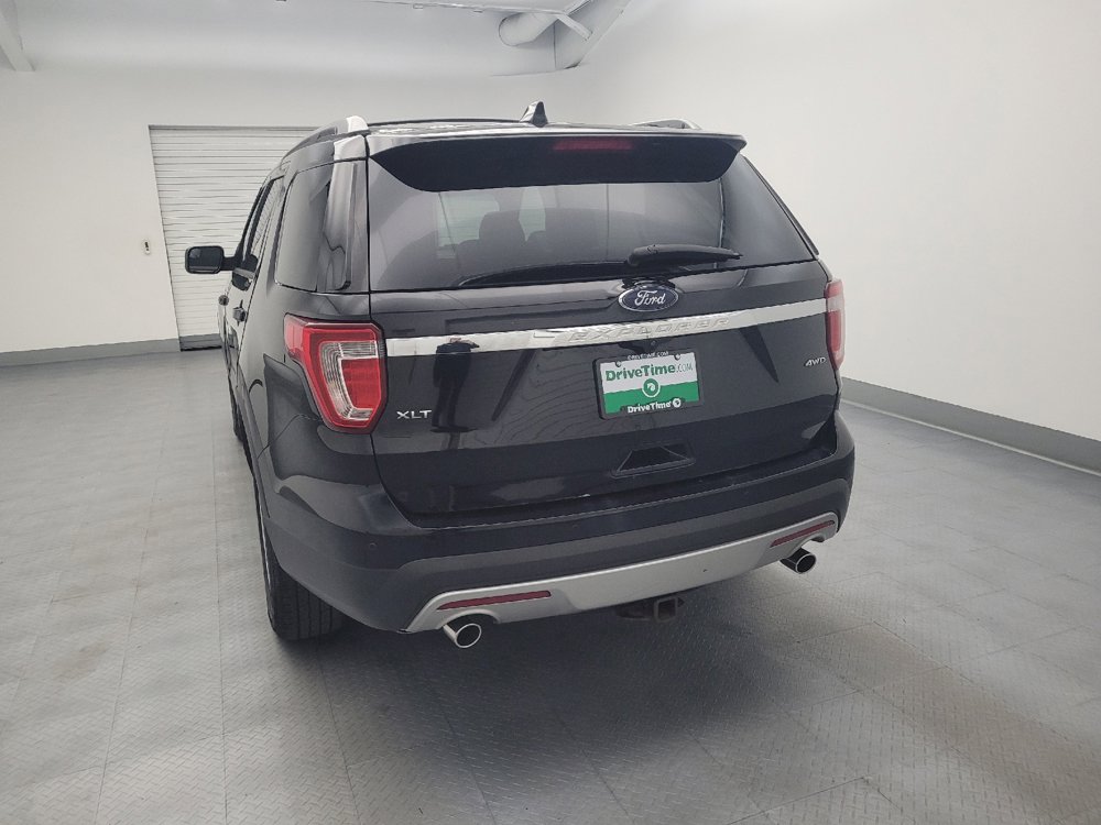 Used 2016 Ford Explorer XLT w/ Equipment Group 202A AWD/4WD image 6