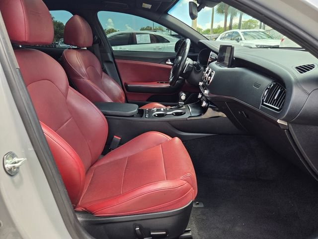 Used 2023 Kia Stinger GT-Line w/ Sun & Sound Package RWD image 17