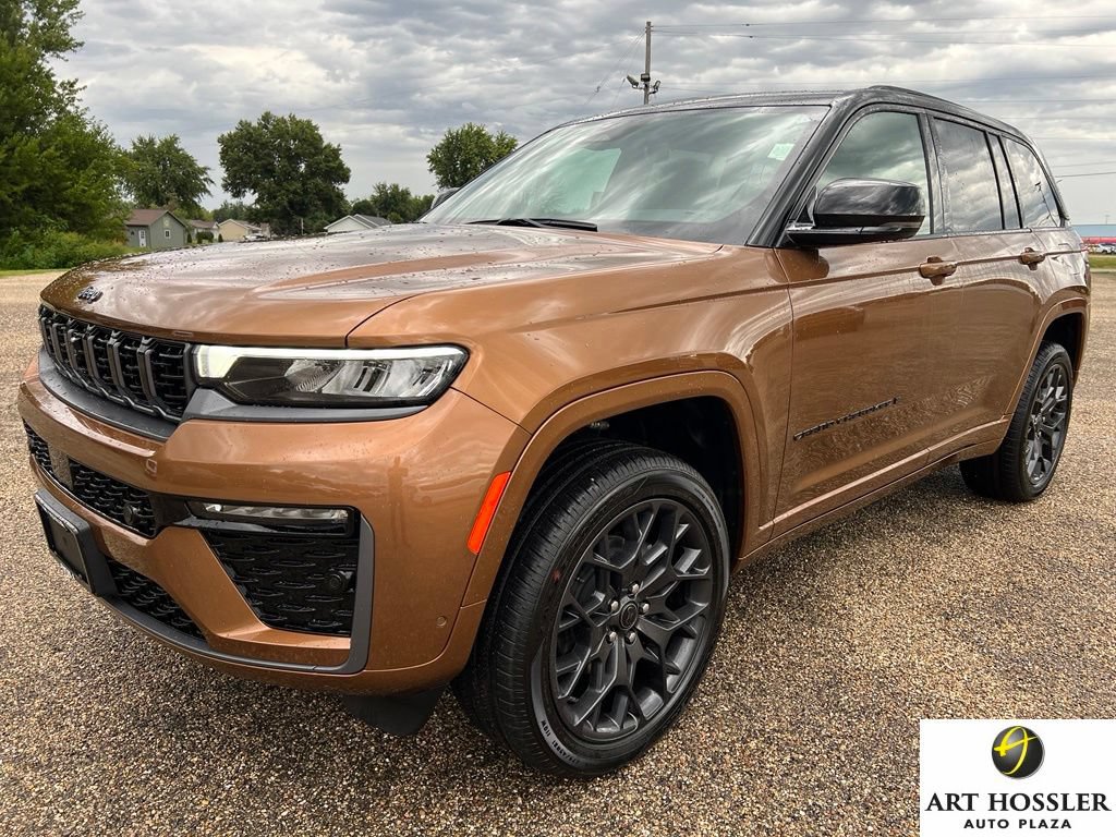New 2027 Jeep Grand Cherokee Summit AWD/4WD image 1