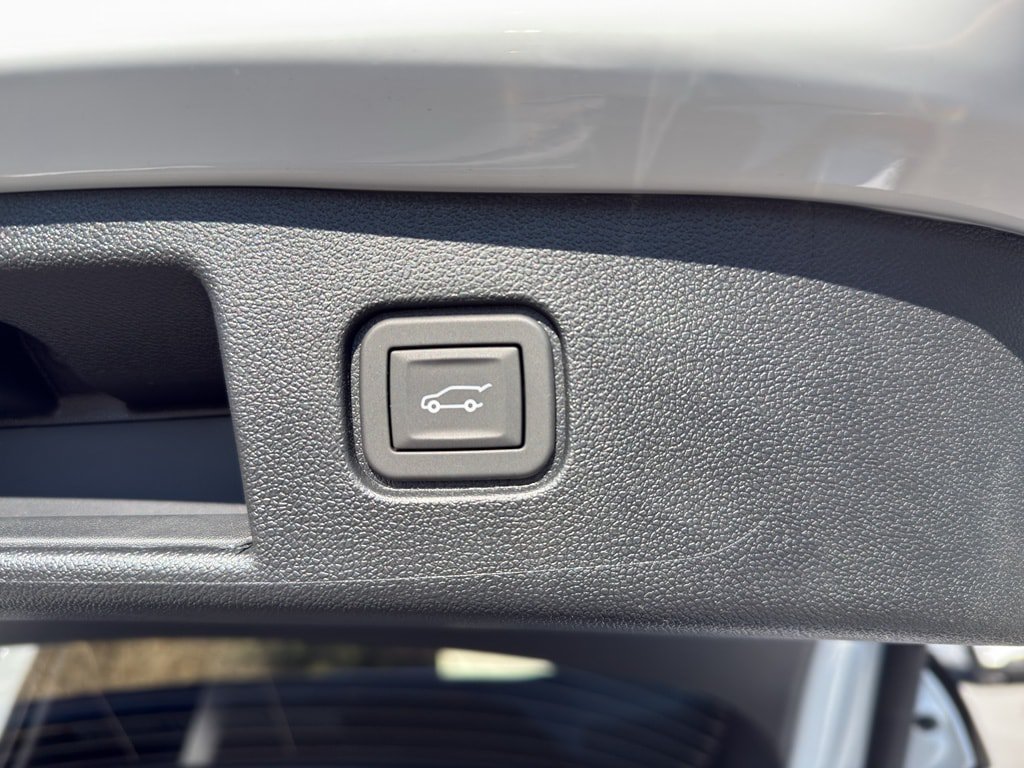 New 2026 Chevrolet Blazer EV LT FWD image 18