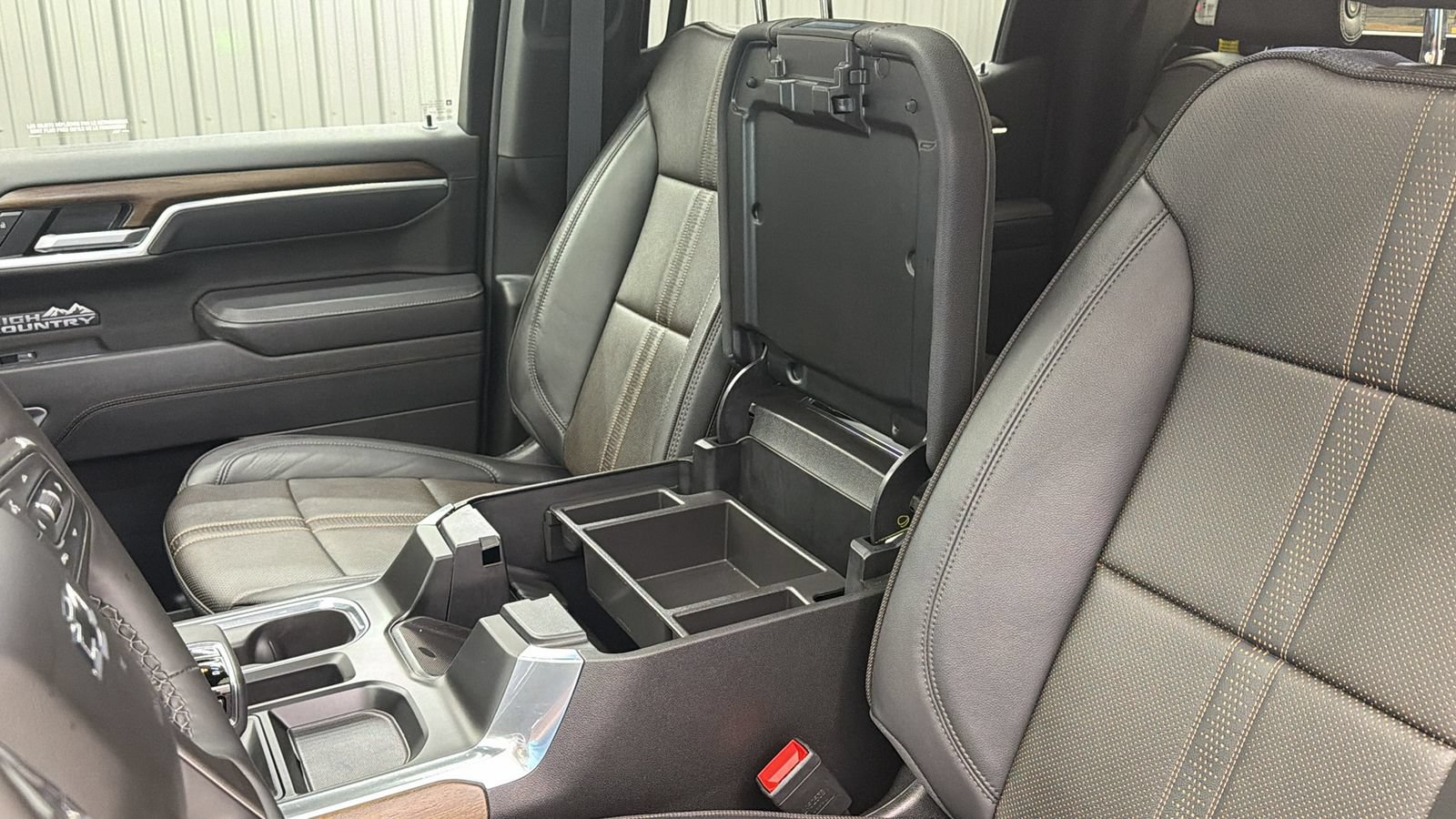 Used 2026 Chevrolet Silverado 1500 High Country w/ Midnight Edition AWD/4WD image 29