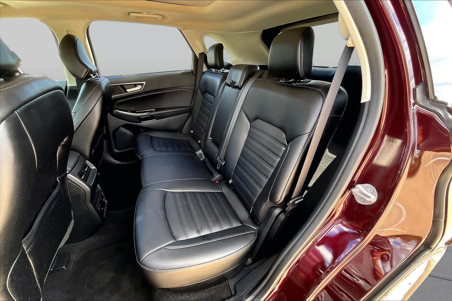 Used 2019 Ford Edge SEL w/ Equipment Group 201A FWD image 21
