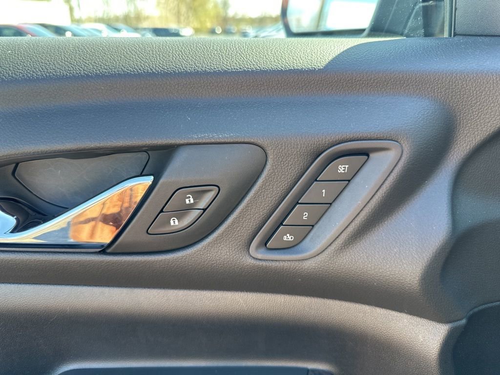 Used 2023 GMC Acadia Denali w/ Trailering Package image 19