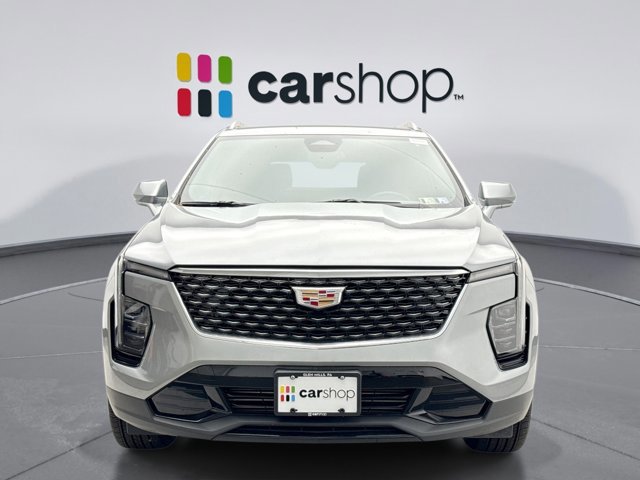 Used 2024 Cadillac XT4 Premium Luxury image 8