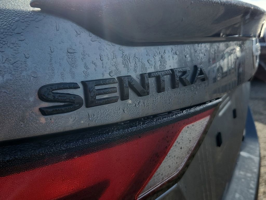 Certified 2022 Nissan Sentra SR w/ Midnight Edition image 30