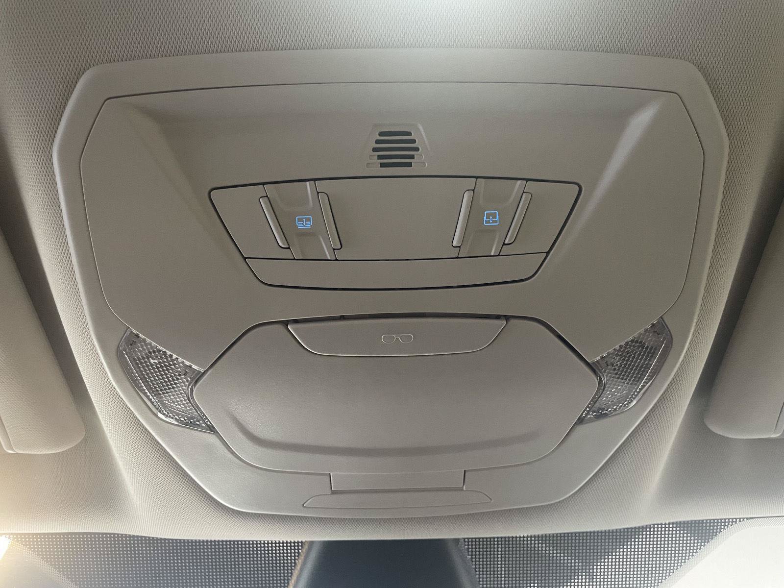 Used 2018 Ford Escape Titanium w/ Ford Safe & Smart Package AWD/4WD image 31