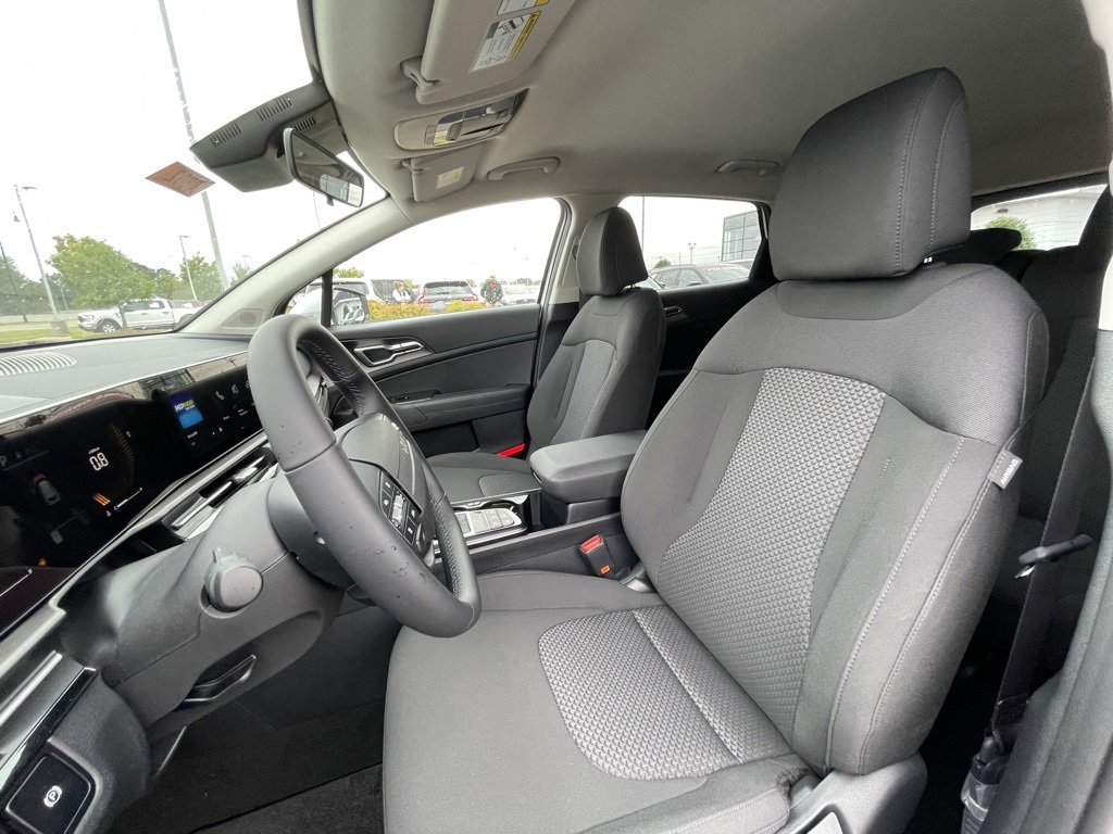 New 2026 Kia Sportage LX image 22