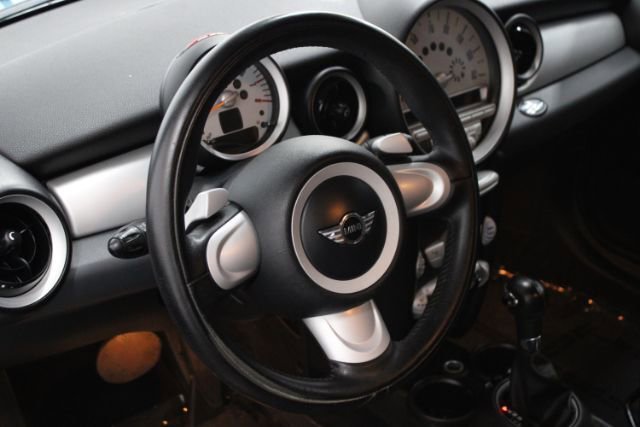 Used 2008 MINI Cooper Hardtop FWD image 11