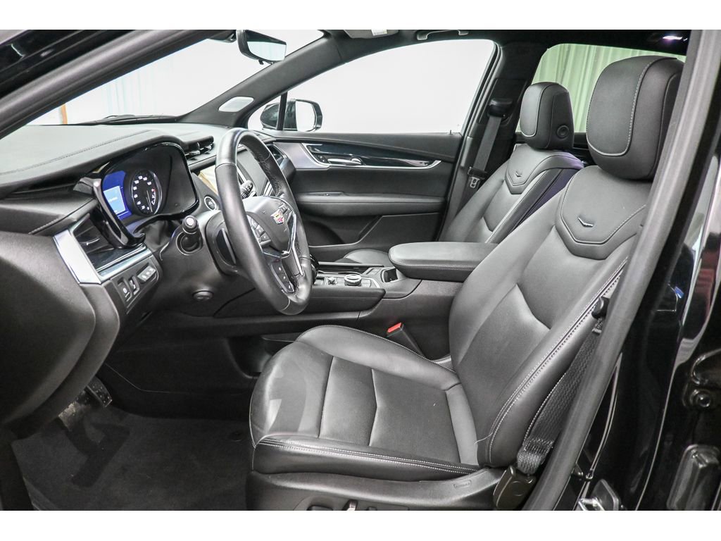 Certified 2024 Cadillac XT5 Premium Luxury w/ Technology Package AWD/4WD image 12