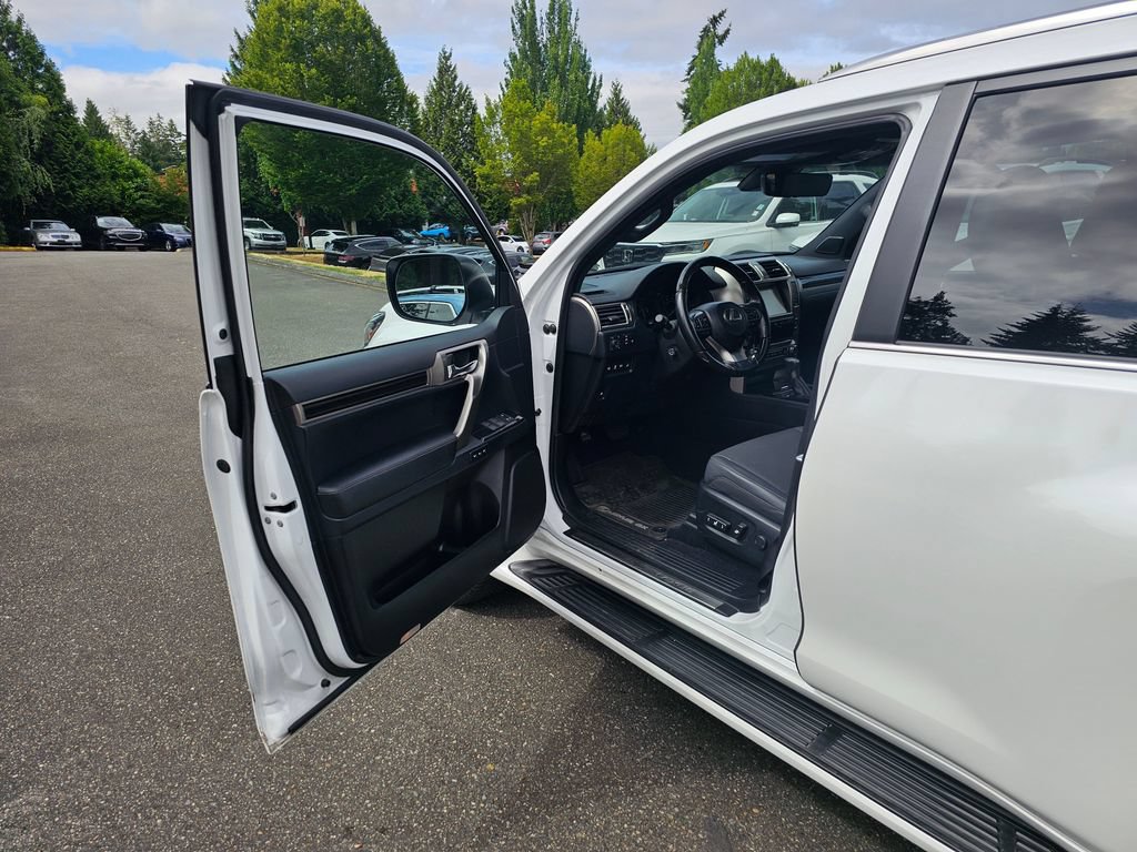 Used 2021 Lexus GX 460 Premium w/ Premium Package AWD/4WD image 20