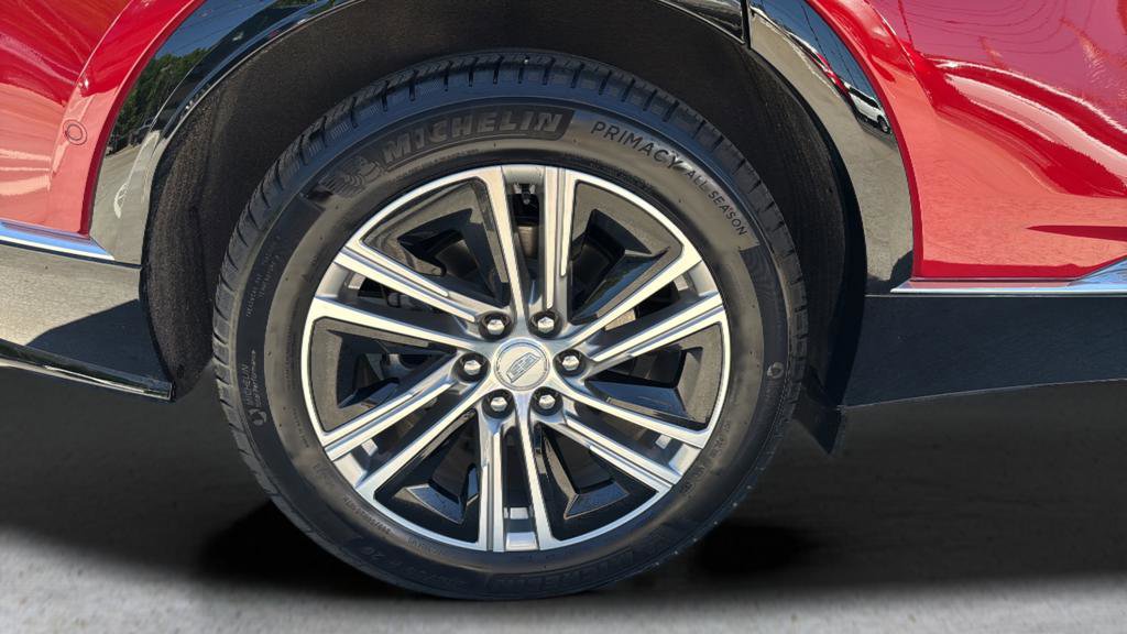 Certified 2024 Cadillac Lyriq Luxury w/ LPO, Floor Liner Package AWD/4WD image 15