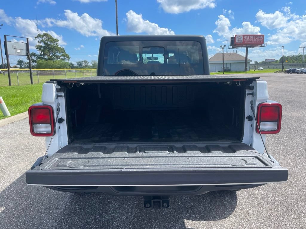 Used 2024 Jeep Gladiator Sport AWD/4WD image 13