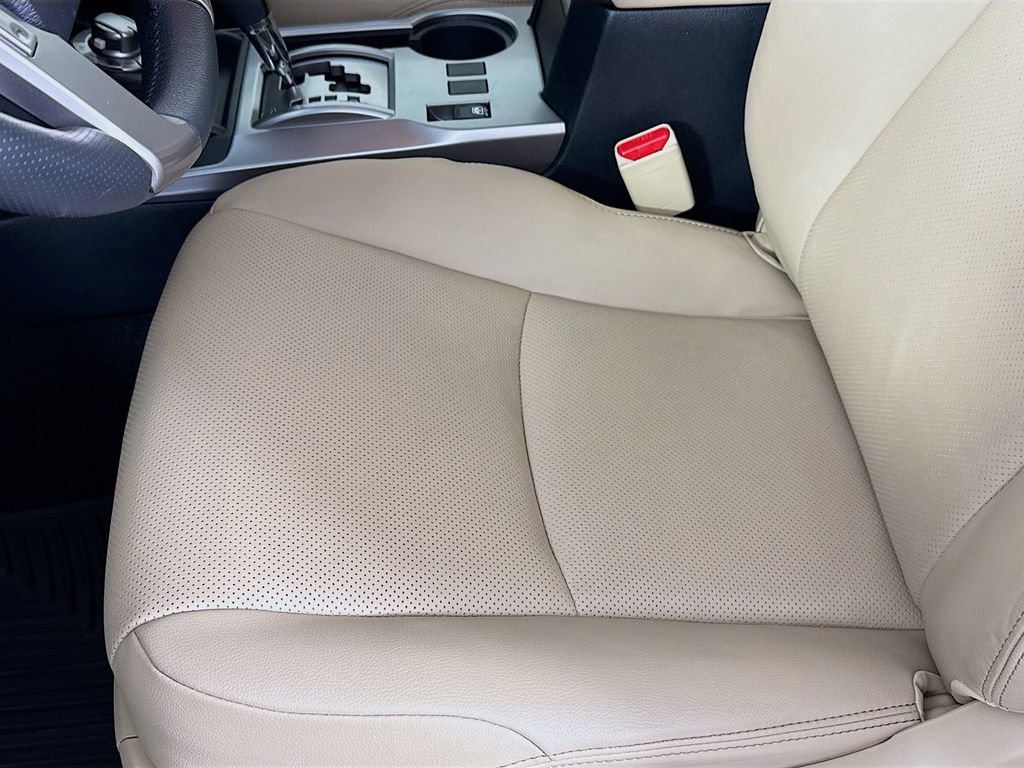 Used 2024 Toyota 4Runner Limited image 21