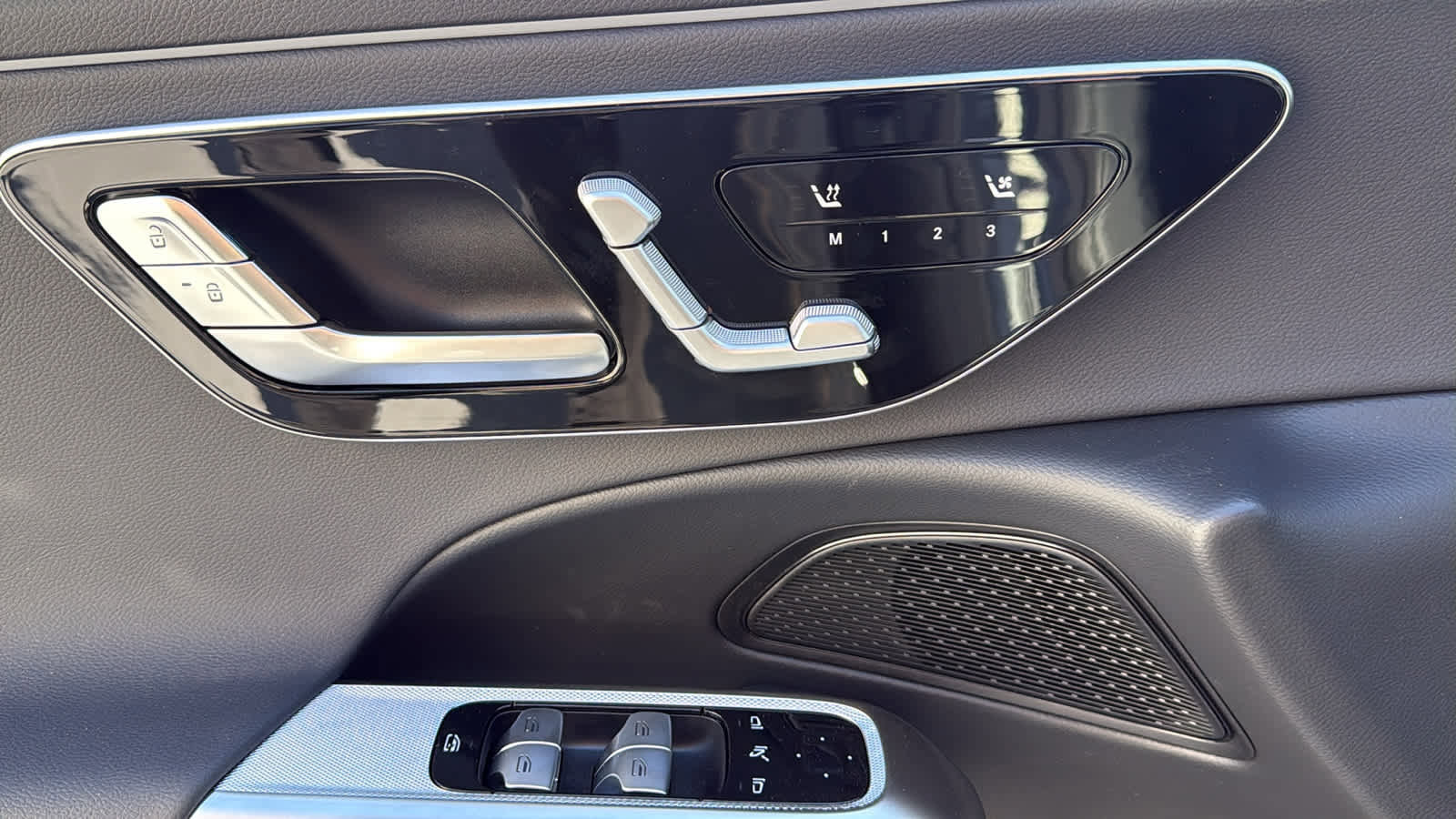 New 2026 Mercedes-Benz E 350 4MATIC Sedan image 16