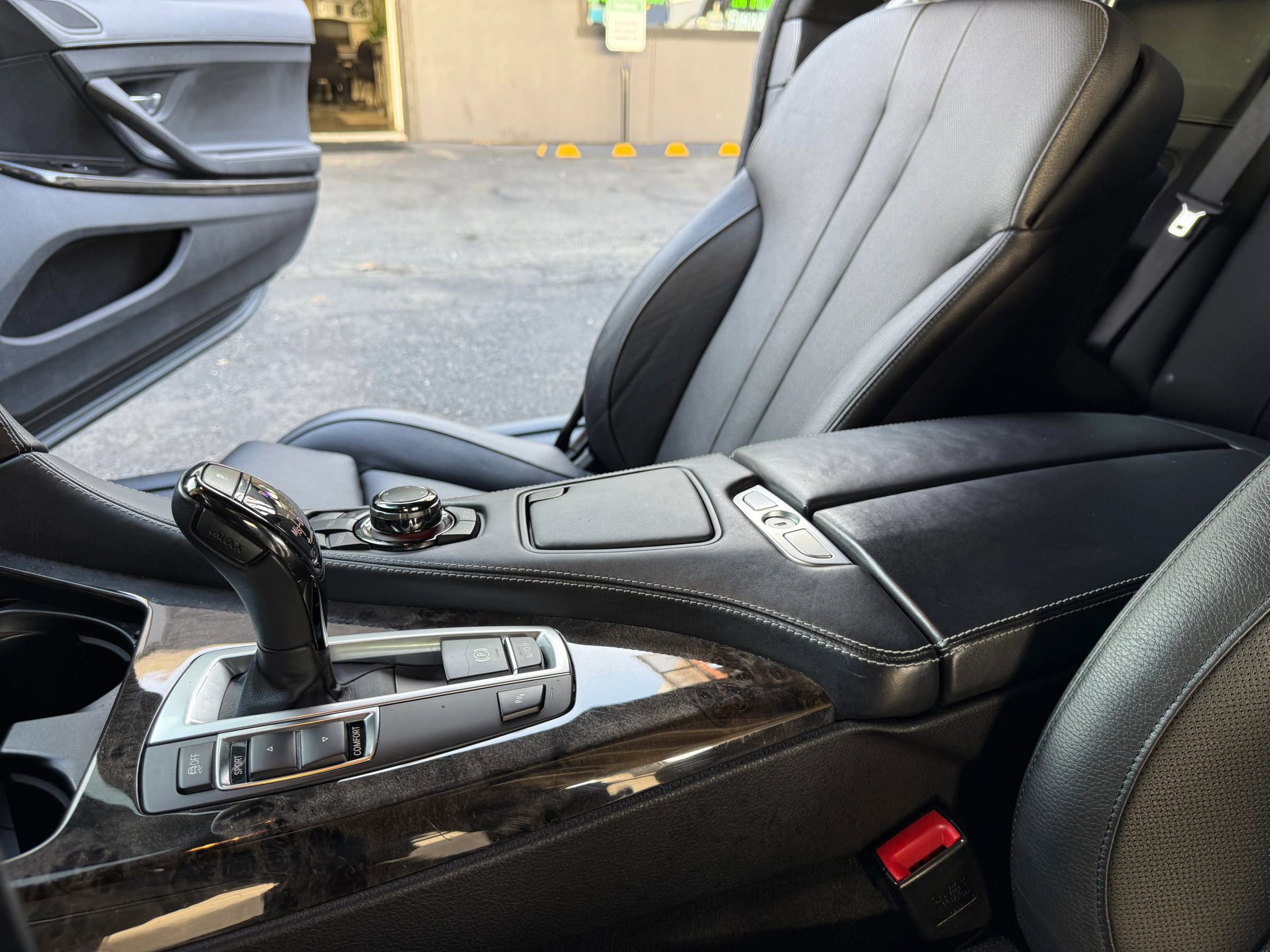 Used 2014 BMW 640i Coupe image 14