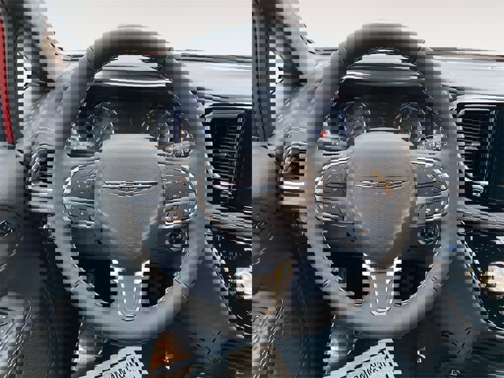 New 2026 Chrysler Pacifica Select image 12