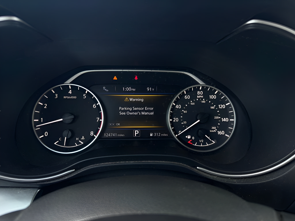 Used 2017 Nissan Maxima SR w/ Interior Lighting Package FWD image 19