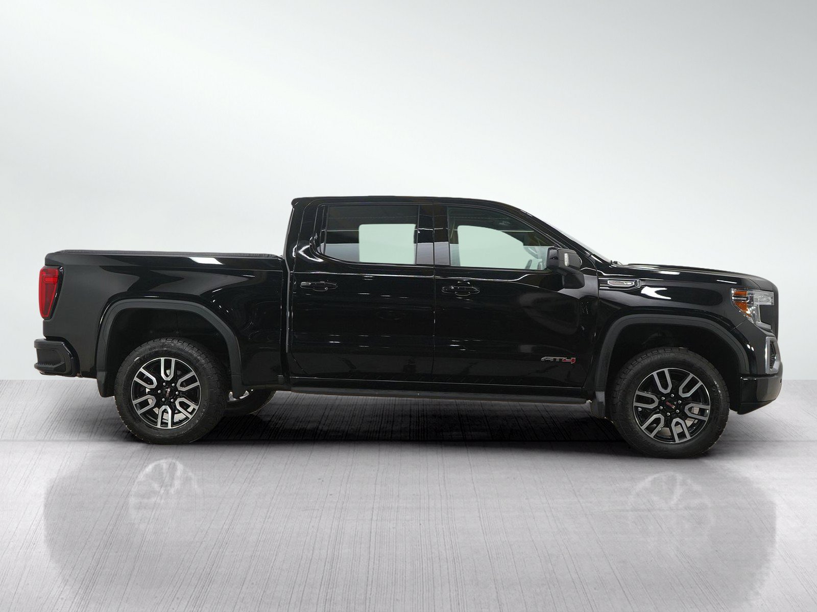 Used 2022 GMC Sierra 1500 AT4 w/ AT4 Premium Package AWD/4WD image 6