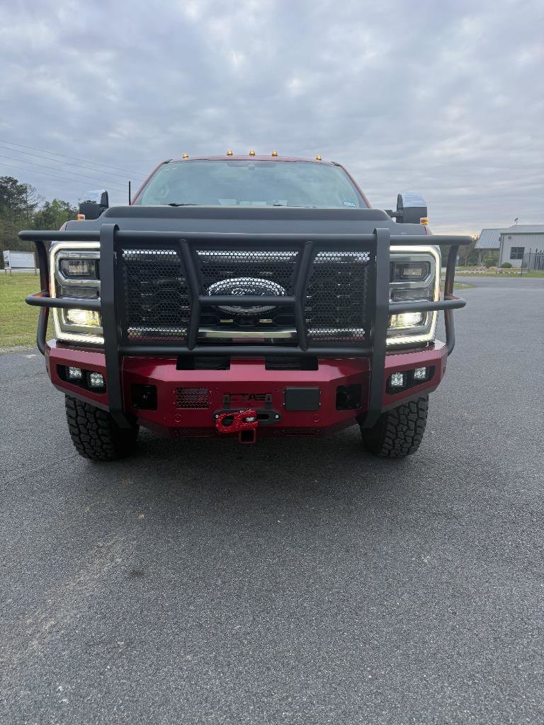 Used 2025 Ford F350 Platinum w/ Platinum Plus Package image 2