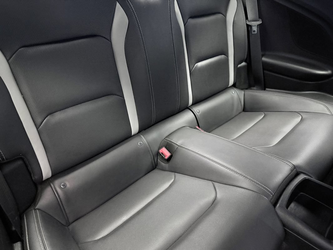 Used 2020 Chevrolet Camaro SS RWD image 14