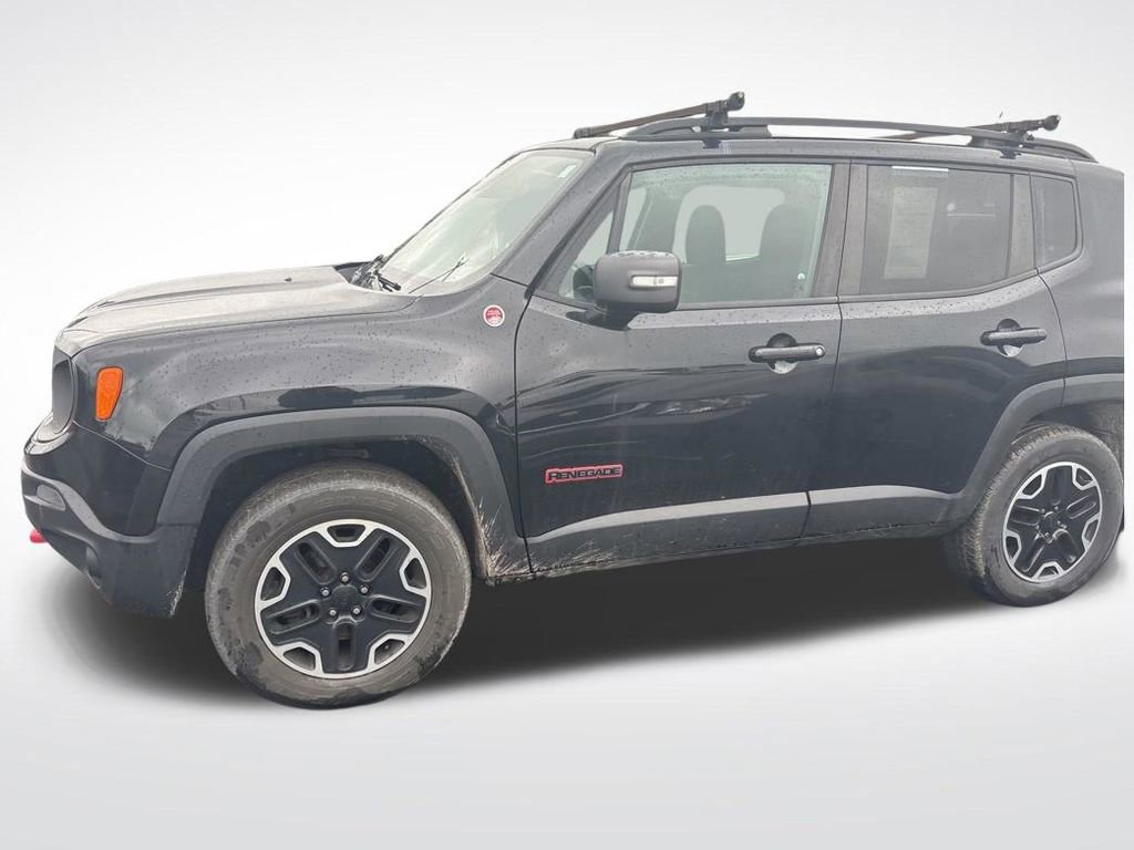 Used 2017 Jeep Renegade Trailhawk AWD/4WD image 6