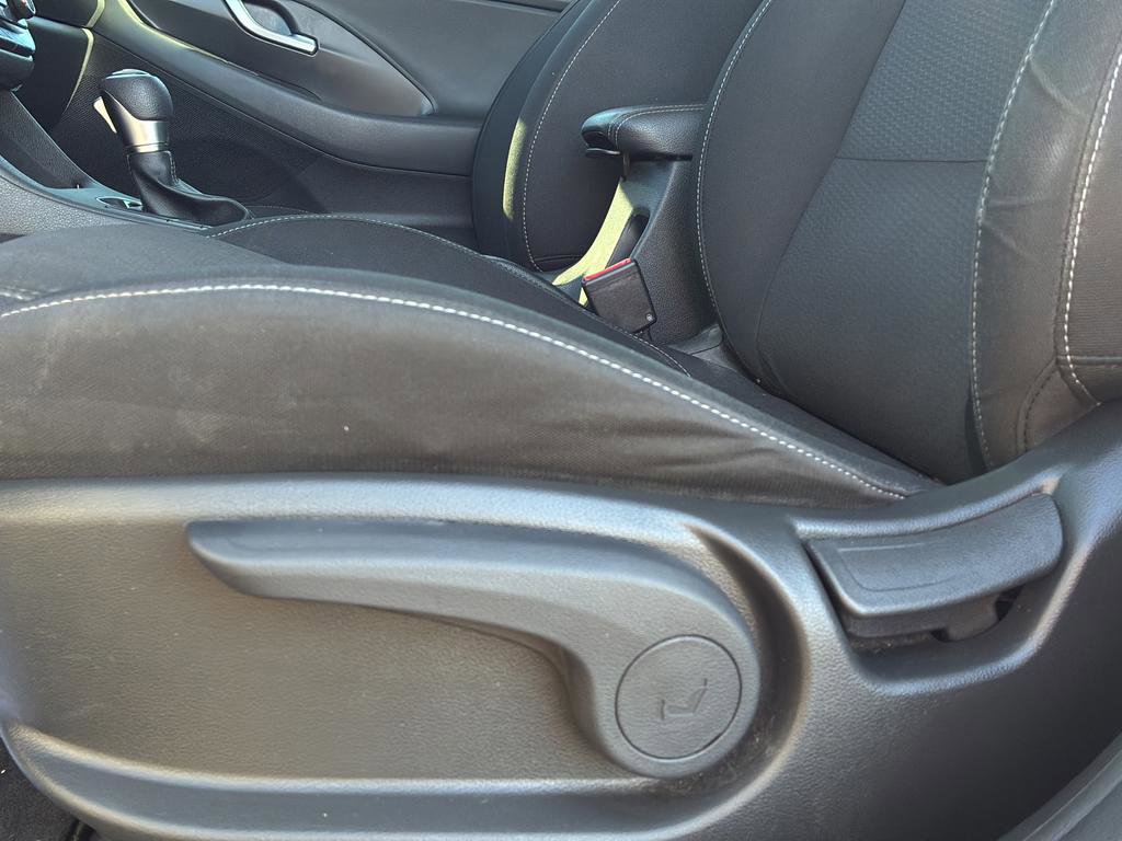 Used 2020 Hyundai Elantra GT image 20