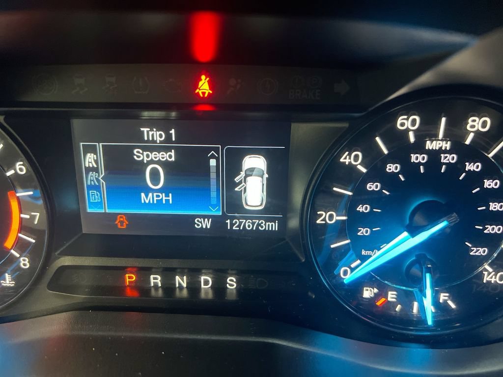 Used 2017 Ford Explorer XLT AWD/4WD image 13