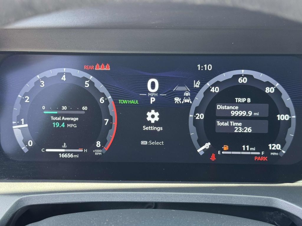 Used 2024 Toyota Tacoma TRD Off-Road w/ TRD Off Road Premium Package AWD/4WD image 14