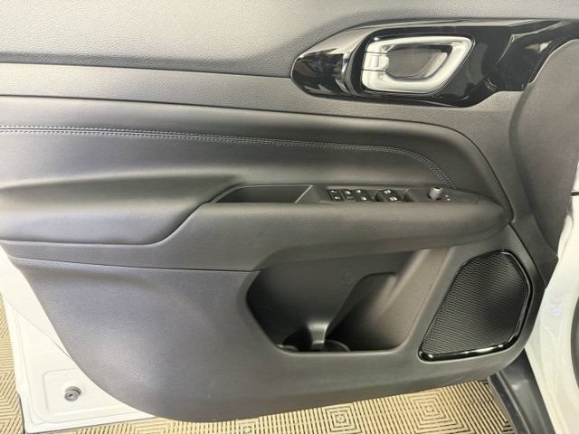 New 2026 Jeep Compass Limited AWD/4WD image 11
