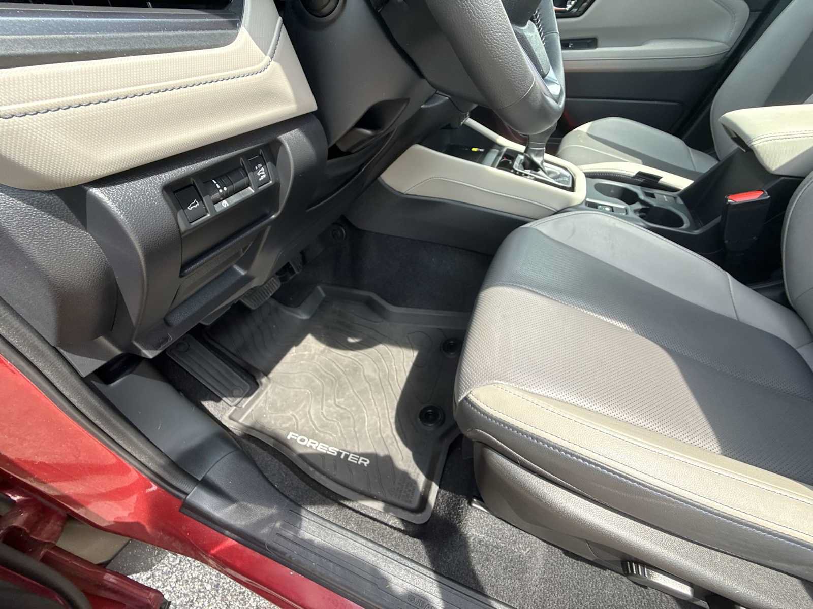 Used 2025 Subaru Forester Limited w/ Popular Package #1 AWD/4WD image 35