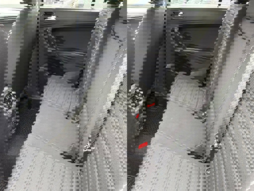 New 2024 Volkswagen Tiguan S image 25