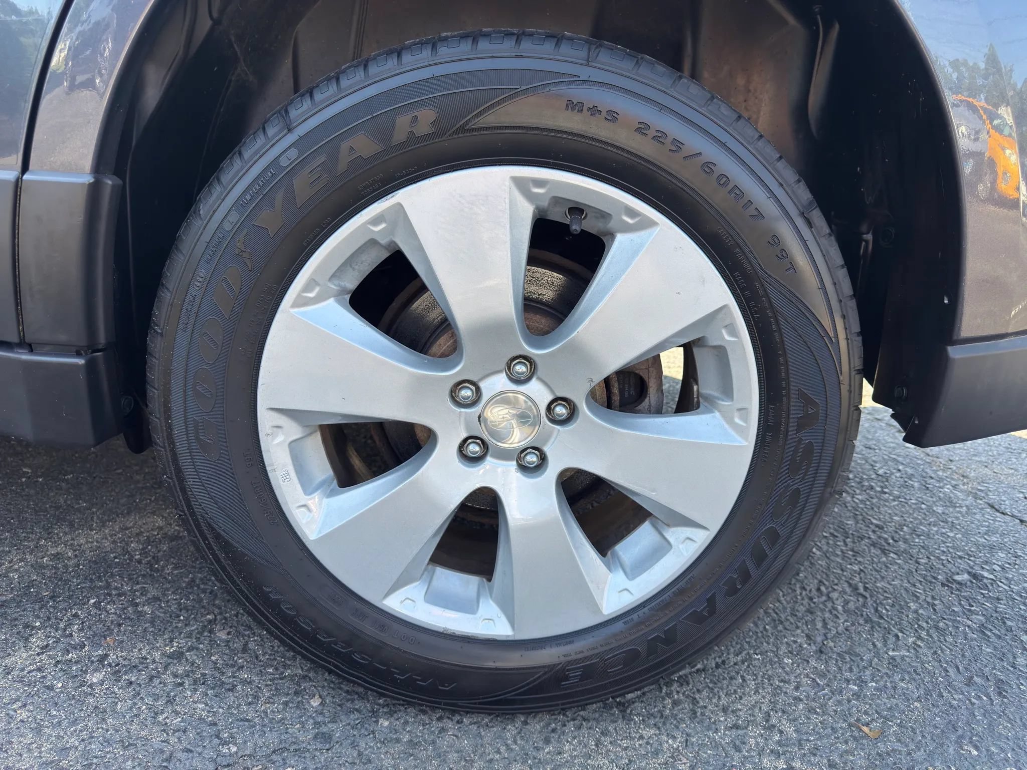 Used 2012 Subaru Outback 2.5i w/ Alloy Wheel Pkg AWD/4WD image 11